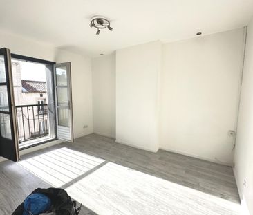 A LOUER APPARTEMENT T3 CENTRE VILLE - Photo 3