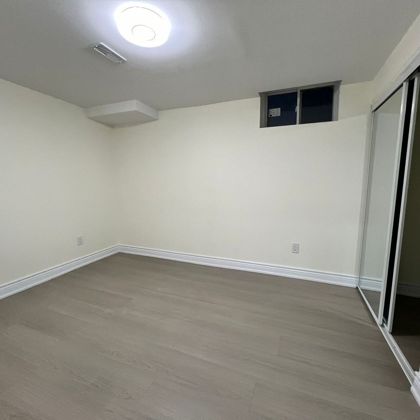 For Lease - 216 Wesmina Avenue, Whitchurch-Stouffville, Ontario - Photo 1