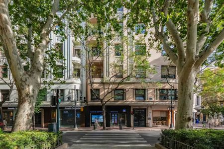 Gran Via Marquès del Túria Gran Via, Valencia, Valencian Community 46005 - Photo 4