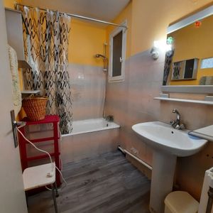 Location Appartement 1 pièce 31m² - Photo 3