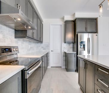 For Lease - 3329 Vardon Way, Oakville, Ontario - Photo 3