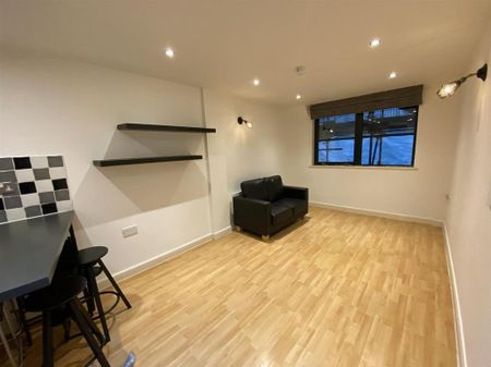 1 bedroom apartment to rent - Photo 2
