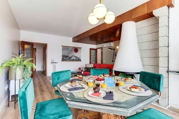 Carrer del Comte Borrell, Barcelona, Catalonia 08015 - Photo 1