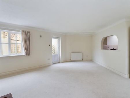 2 bedroom end of terrace house to rent - Photo 2