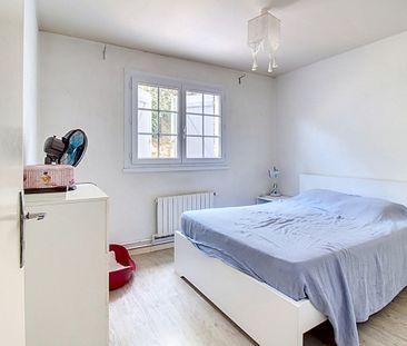 À LOUER - EN EXCLUSIVITÉ À DRAGUIGNAN - T3 de 65,19m² - Photo 3