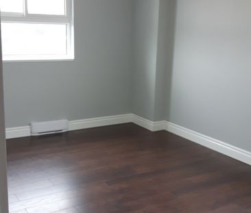 745 Davis Drive - Unit 406 - 2 bed, 1 bath - Photo 1