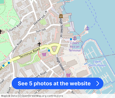 High Street, PO31 - Photo 1