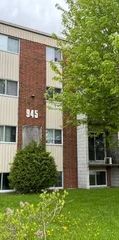 1 room apartment of 76m² in Sherbrooke - Photo 1