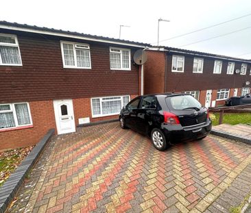 3 bedroom House To Let - Photo 5