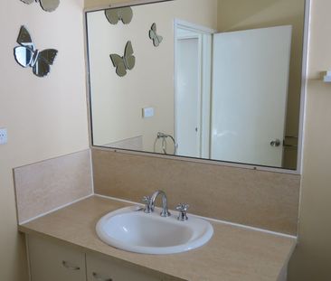 CENTRAL LOCATION!! - Photo 3