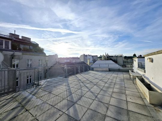 Unbefristet! Exklusive 4 Zimmer DG Wohnung mit herrlicher 59 m² Dachterrasse in der Neustiftgasse - Photo 1