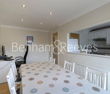 3 bedroom terraced house to rent - Photo 4