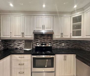 For Lease - 69 Hollyhedge Drive, Toronto, Ontario - Photo 2