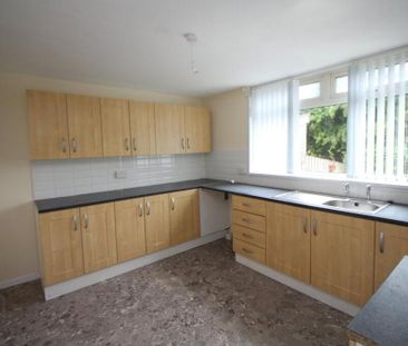 205 Castlemara Drive, Carrickfergus, BT38 7RJ - Photo 3