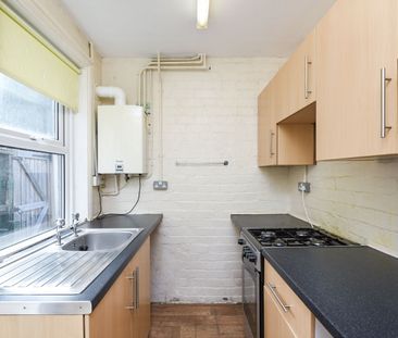 2 bedroom mid-terrace to rent King Alfred Street, Derby - Photo 1