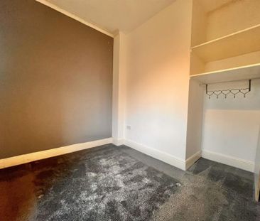 1 Bedroom Apartment To Let - Photo 6