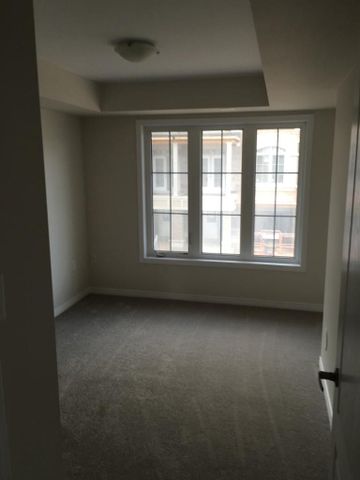 For Lease - 2441 Greenwich Drive Unit# 128, Oakville, Ontario - Photo 2