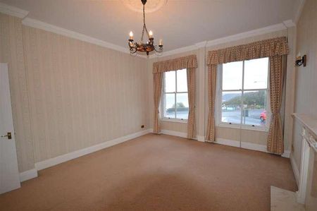 Prince Of Wales Apartments, Esplanade, Scarborough, YO11 - Photo 5