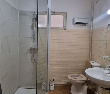 Location Appartement 1 pièce 29m² LAMBESC 13410 - Photo 4