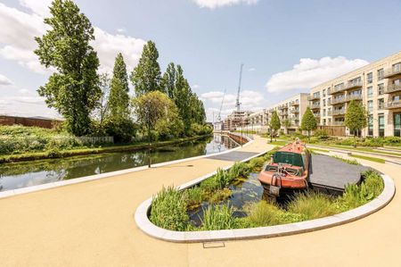 A fantastic two bedroom apartment available in canal side development. - Photo 3