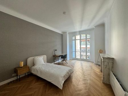 APPARTEMENT T4 A LOUER - PARIS 16EME ARRONDISSEMENT - 147 m - 5 500 € - Photo 4