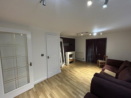 3 bedroom terraced house to rent - Photo 1