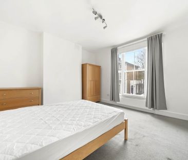 Price £3,300 pcm - Available Now - Furnished - Photo 5