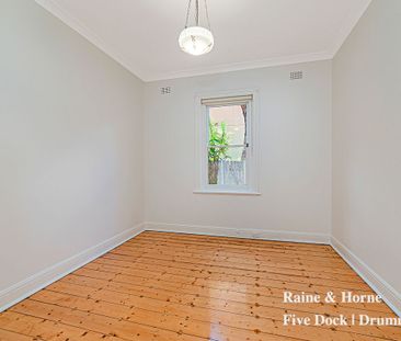 Charming freestanding home set in a convenient setting - Photo 1