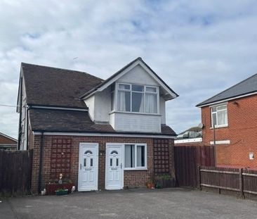 2 bedroom ground floor flat to rent - Photo 4