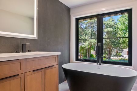 For Lease - 319 Beechfield Road, Oakville, Ontario - Photo 5