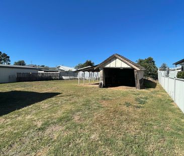 Spacious 3 Bedroom Home in Convenient Location - Photo 1