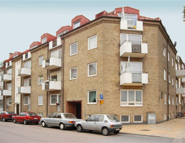 Kapellvägen 52 - Foto 1