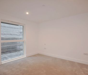 Pegler Square, Kidbrooke Village, London, SE3 9GW - Photo 5