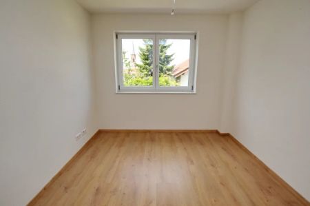 Schicke Neubauwohnung mit sonniger Terrasse - Photo 4