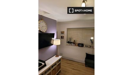 1-bedroom apartment for rent in Dublin - Photo 3