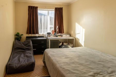 Low maintenance in Waikiwi – Easy care small section - Photo 2