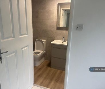 4 bedroom bungalow to rent - Photo 4