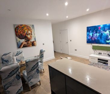 Room in a Shared Flat, Cairo New Road, CR0 - Photo 1