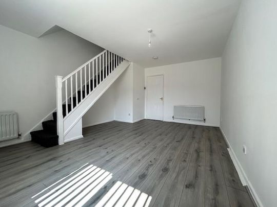 2 bedroom semi-detached house to rent - Photo 1