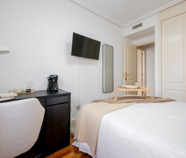 Calle de Ana de Austria, Madrid, Community of Madrid 28050 - Photo 2