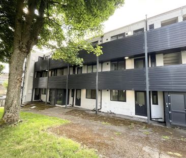 West Parade Flats - Photo 2