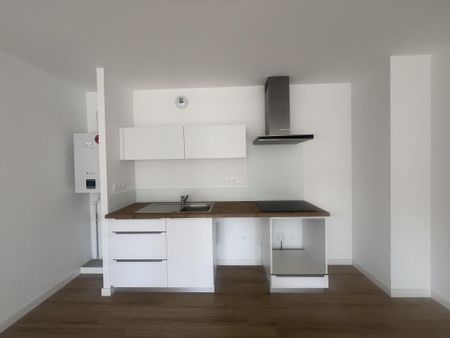 Location Appartement 3 pièces 63m² LES SORINIERES 44840 - Photo 2