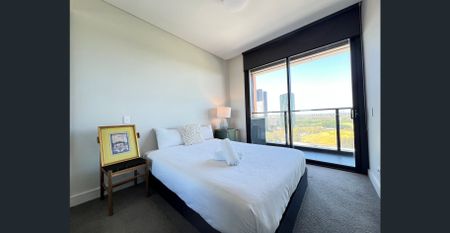 Olympic Park 2 Bedroom apartment - Photo 2