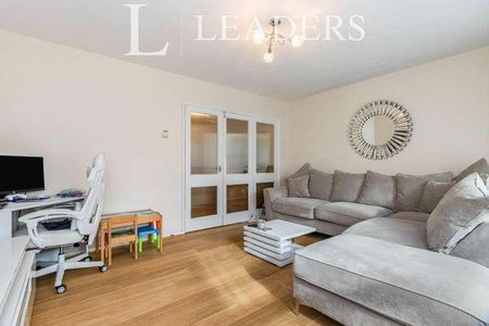 Oakdene Court, KT12 - Photo 5