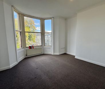 Albemarle Crescent, Scarborough - Photo 1