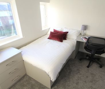 5 STANMORE GROVE Leeds - LS4 2RJ - Photo 5