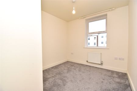 Compair Crescent, Ipswich, Suffolk, IP2 0EH - Photo 2