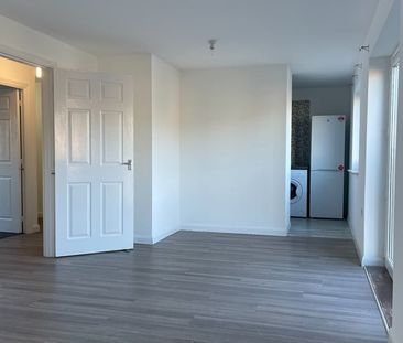 2 Bed Flat, Caversham, RG4 - Photo 4