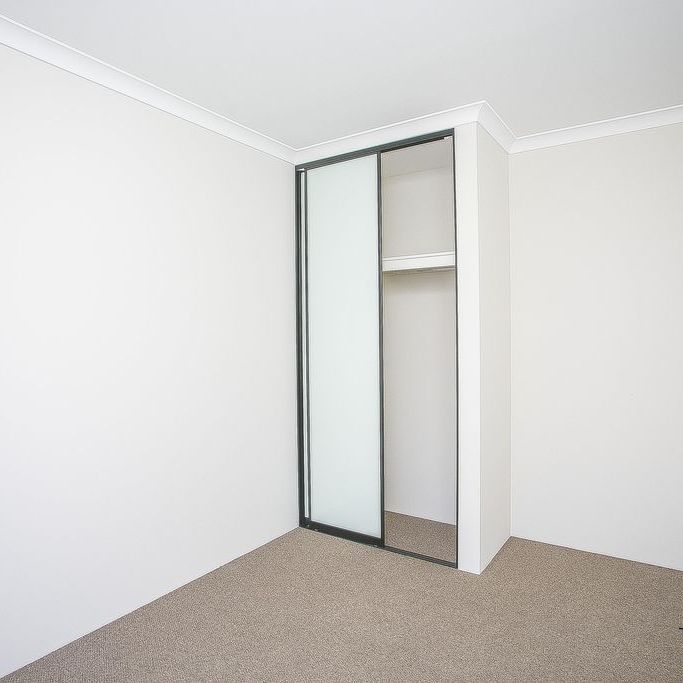 New Contemporary Build - Photo 1