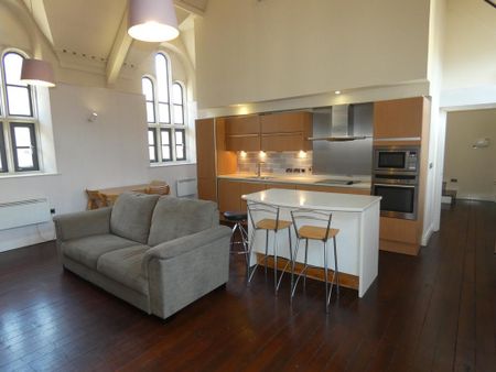 2 bedroom flat to rent - Photo 2